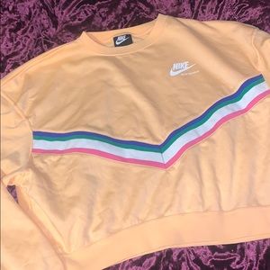 Women’s Nike hoodie !